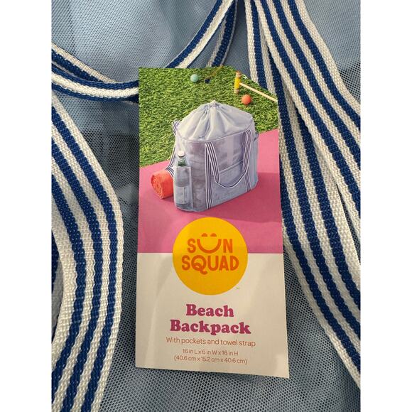 SUN SQUAD NWT Blue Mesh Beach Backpack Pockets Towel Strap 16 x 6 x 16 - Picture 2 of 5